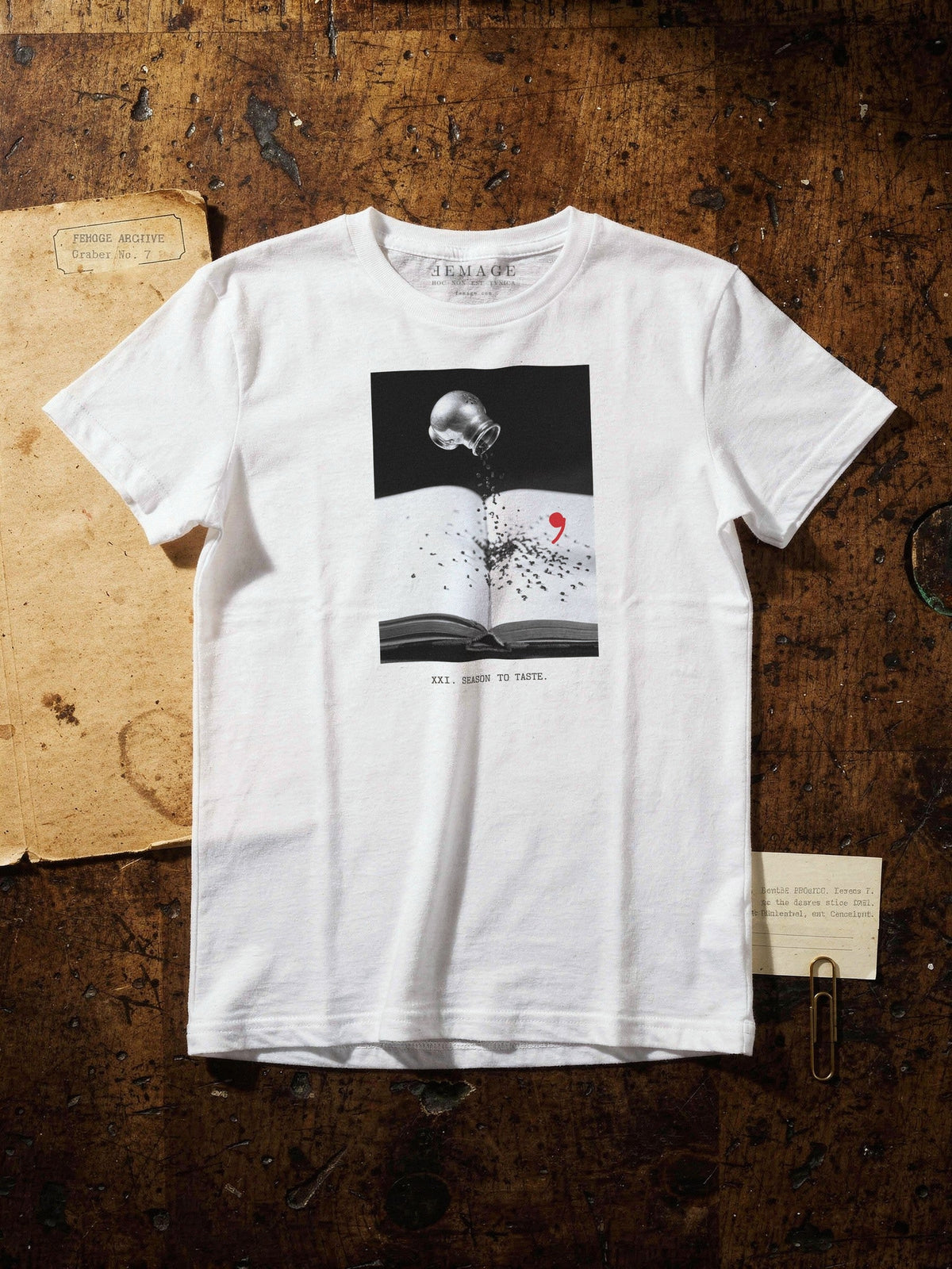 Men's classic cut, Print XXI, on the archive desk