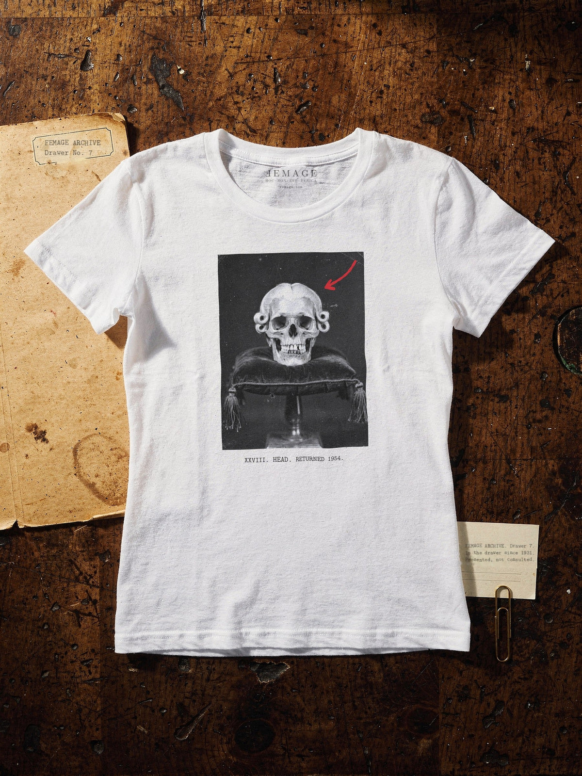 Print XXVIII, the skull, black and white print on the women's fitted tee
